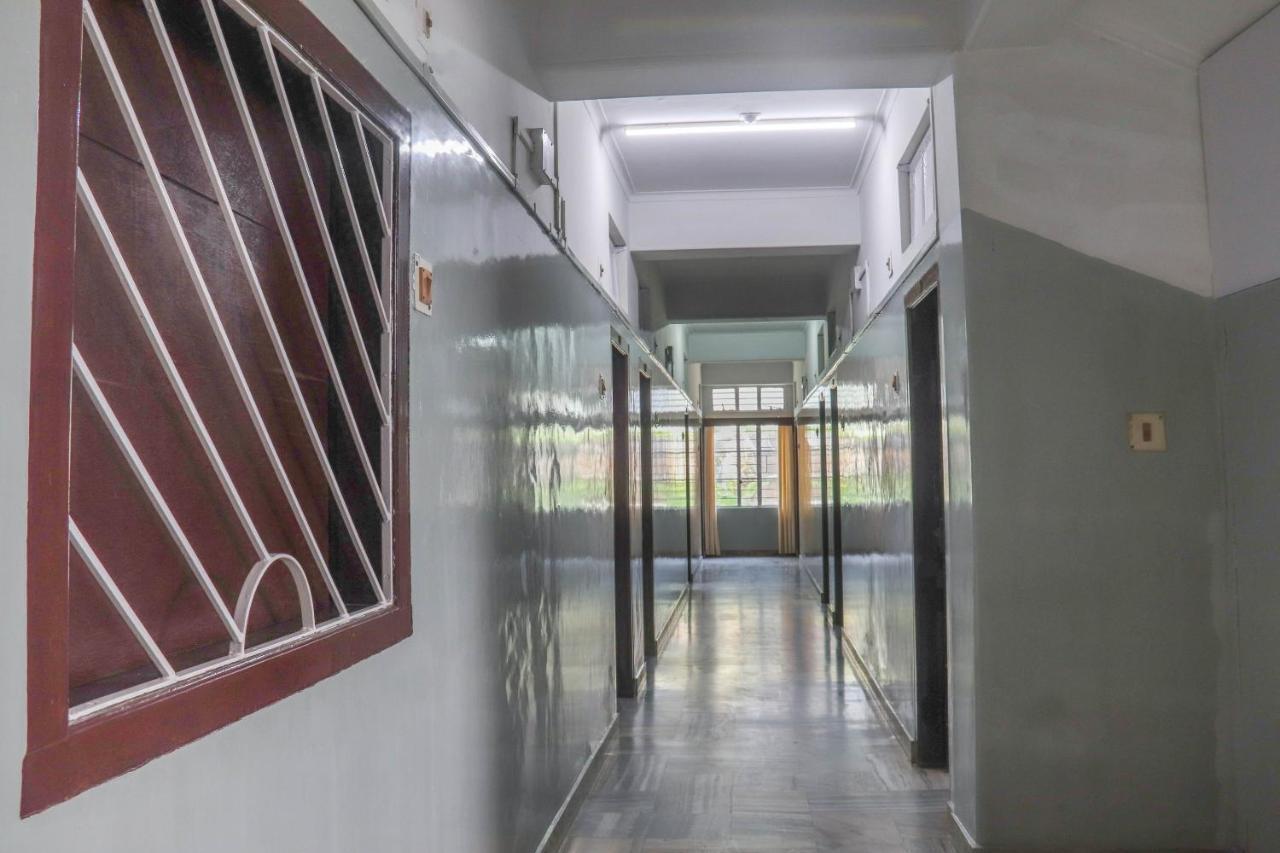 Spot On 49477 Hotel Galaxy Dimāpur Extérieur photo